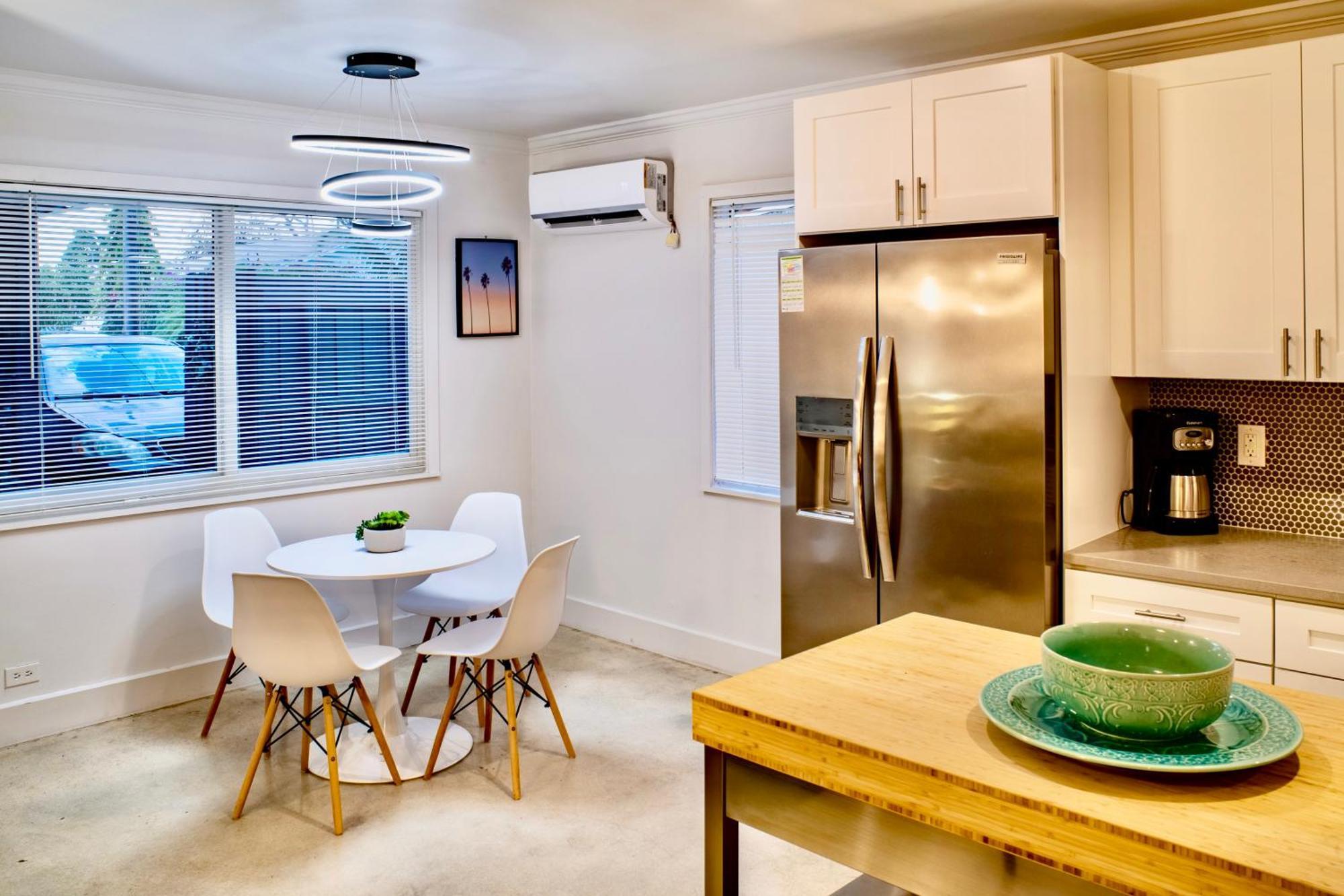 Walk To Wilton Drive - Spacious & Quiet Villa #2 Hot Tub! Fort Lauderdale Exterior photo
